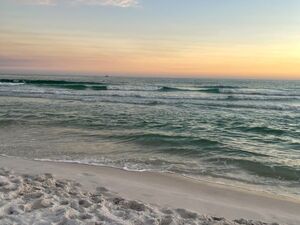 À la plage le temps n'est pas perdu