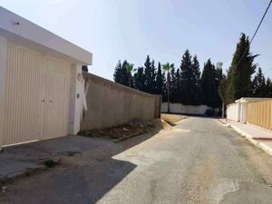 Terrain à vendre à khzema R+2