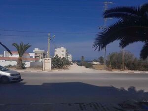 Magnifique terrain R+2 à chat meriem