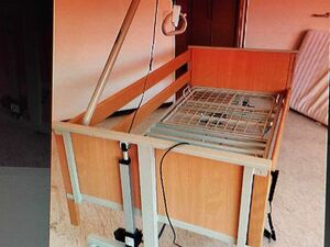 Zu Verkaufen eine Pflege Bett Electric Importer