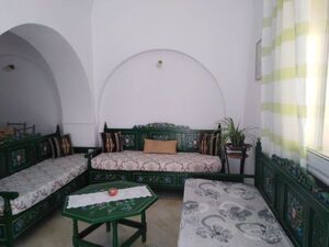 une belle demeure avec style arabesque