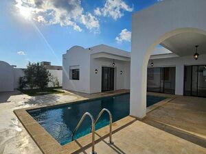 Villa CYCLAMEN monchar