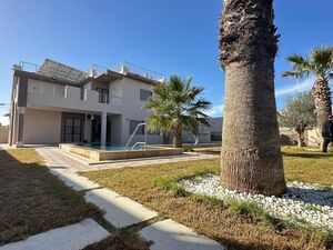 villa s+5 avec ambiance relaxante et chaleureuse