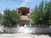 AV une villa à hammamet centre avec un jardin et un abrI w