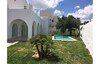 une belle villa sur deux niveaux avec piscine dans un cartier cal