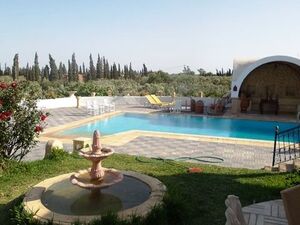 Villa NOBLESSE	Réf: BENI KHIAR