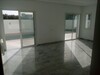 un appartement au RDC avec piscine et jardin